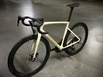 Used Specialized S-works Tarmac SL7 - Ultegra Di2 2022 2022 Road & Gravel — image 3 of 17