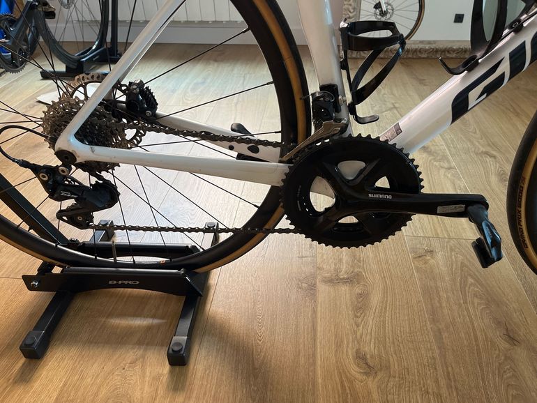 Used Giant Giant Tcr Advanced Pro 1 Disc 2021 Road & Gravel, White — image 3 of 8