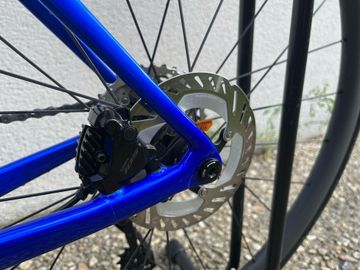 Gebrauchtes Adris Le Performance 105di2 2024 Road & Gravel, Blau — Bild 10 von 11