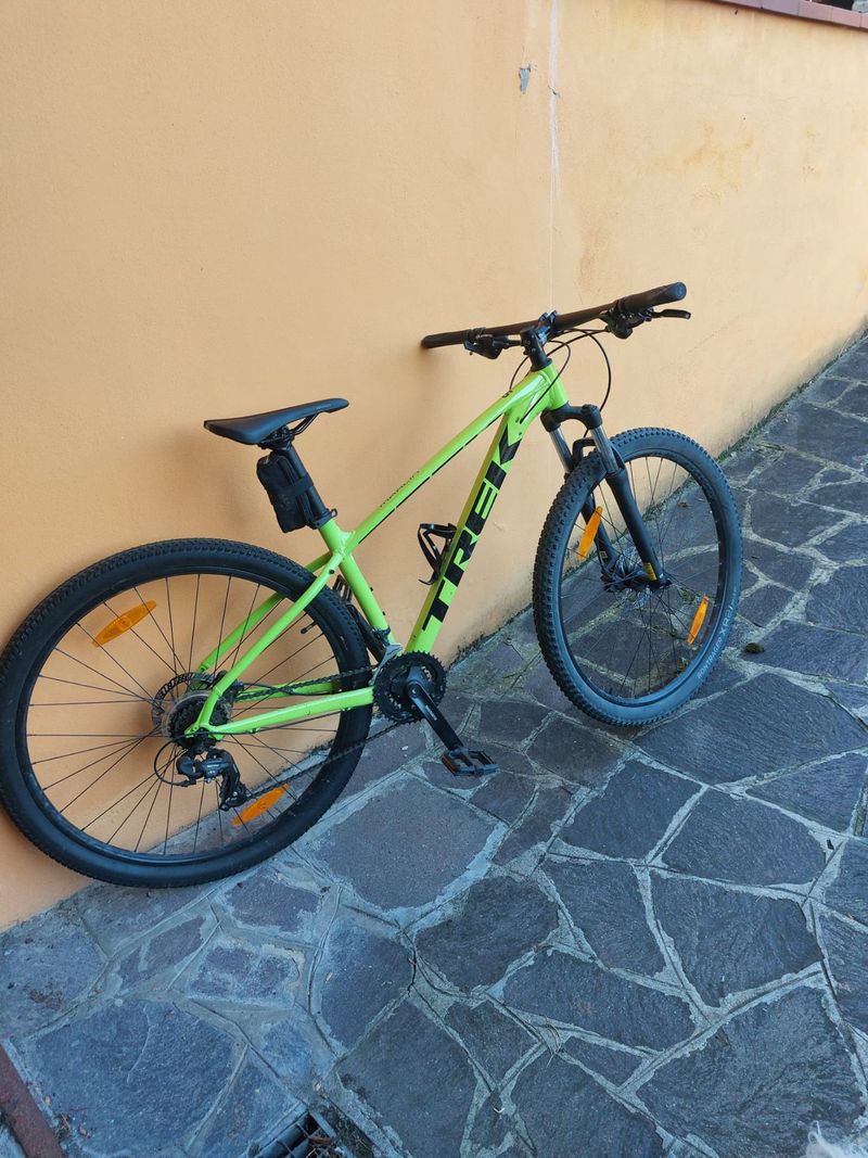 Trek Marlin 5 2020 2020 Mountainbike d'occasion — image 1 sur 11