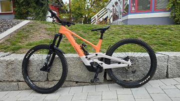 Used Canyon Torque:ON CF 8 2024 2024 Mountainbike, Orange, 29, 27.5 — image 1 of 8