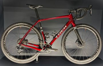 Trek Checkpoint SL 7 2022 2022 Road & Gravel usato
