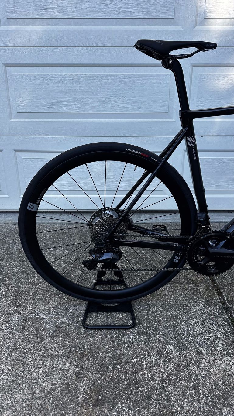 Used Basso Diamante Shimano Ultegra 8170 Di2 Disc 2023 2023 Road & Gravel, White — image 8 of 25