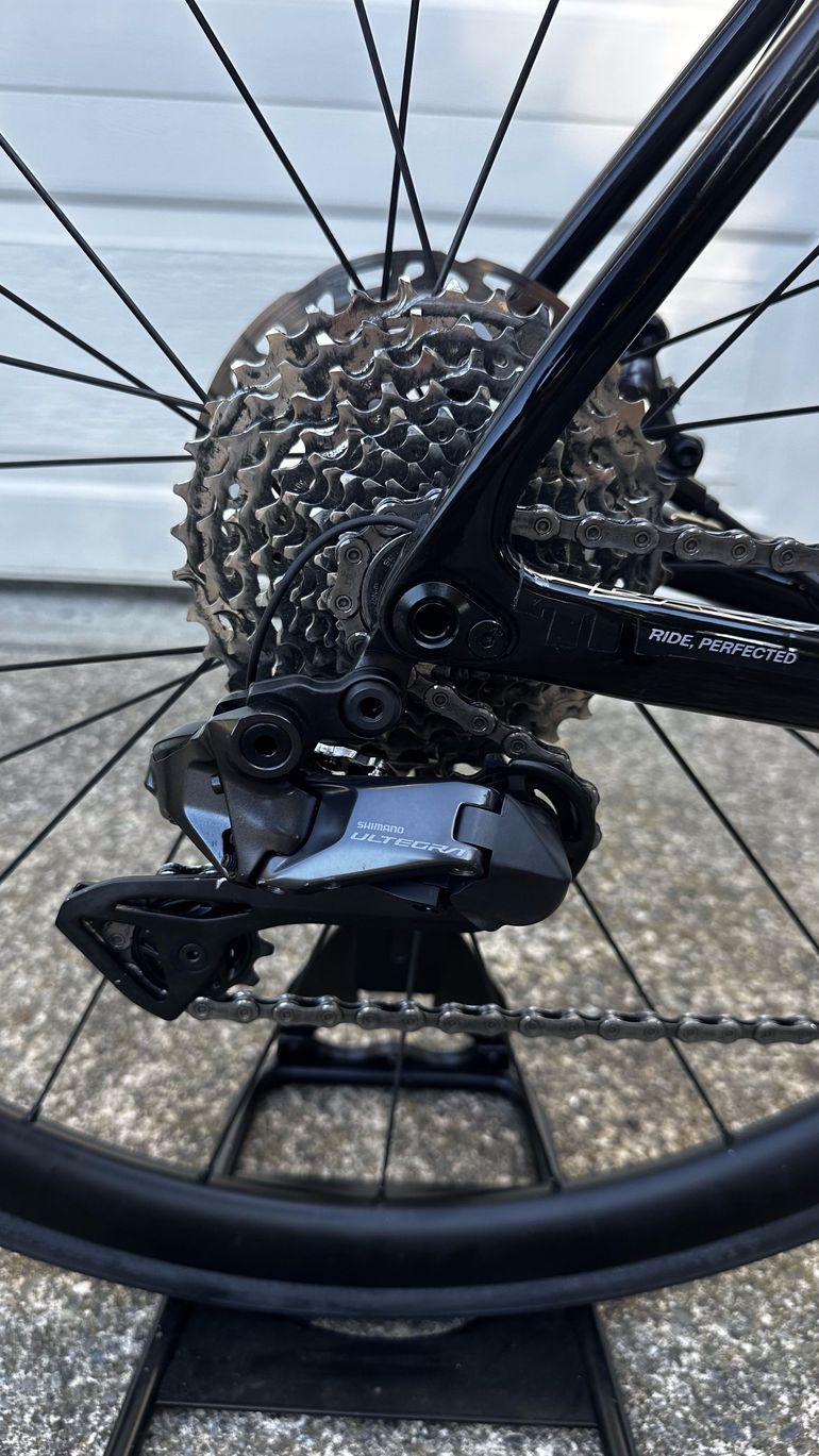 Used Basso Diamante Shimano Ultegra 8170 Di2 Disc 2023 2023 Road & Gravel, White — image 12 of 25