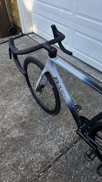 Used Basso Diamante Shimano Ultegra 8170 Di2 Disc 2023 2023 Road & Gravel, White — image 10 of 25