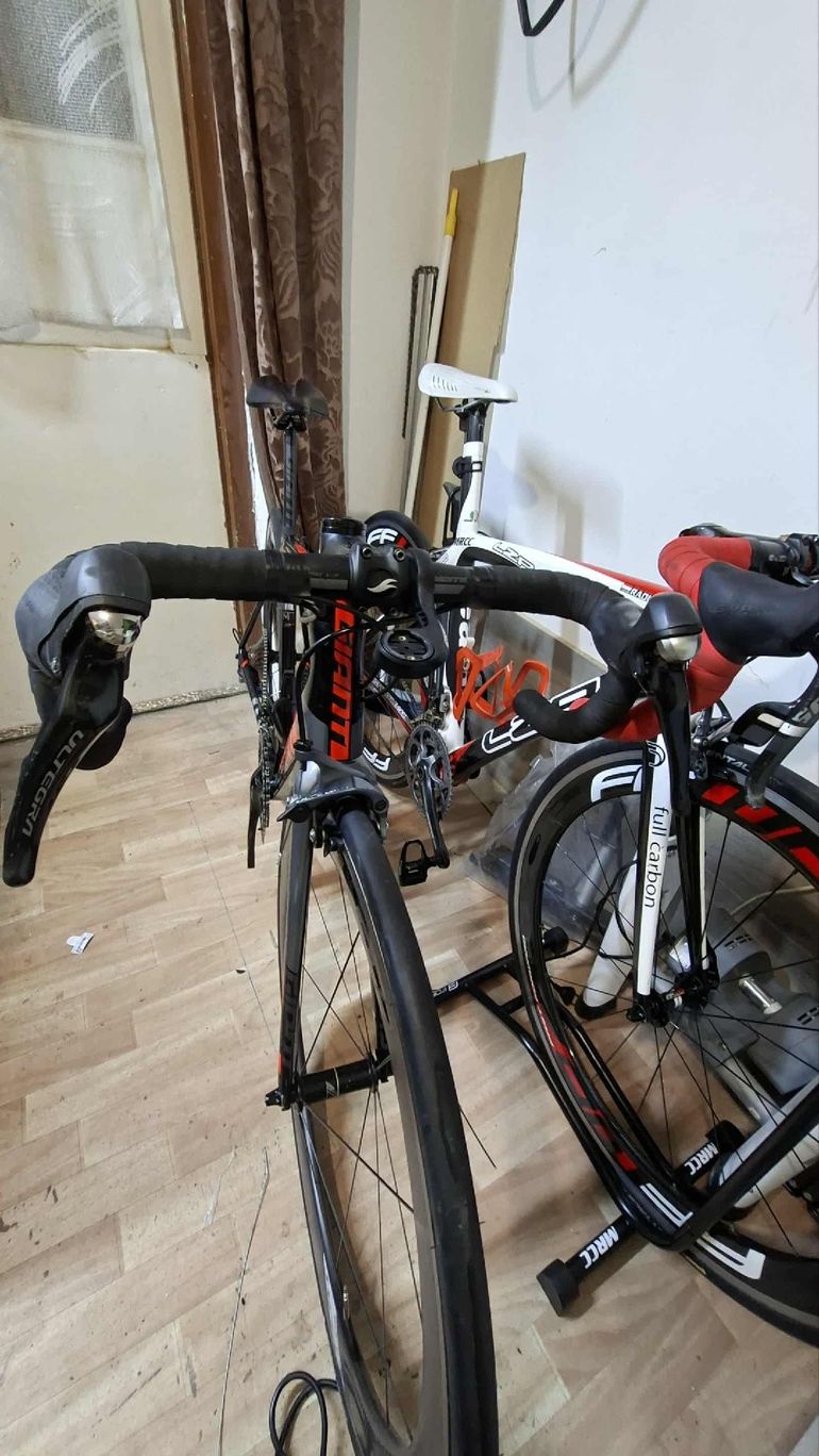 Used Giant TCR Advanced Pro 1 2018 2018 Road & Gravel — image 4 of 7