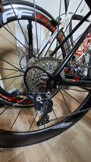 Used Giant TCR Advanced Pro 1 2018 2018 Road & Gravel — image 5 of 7