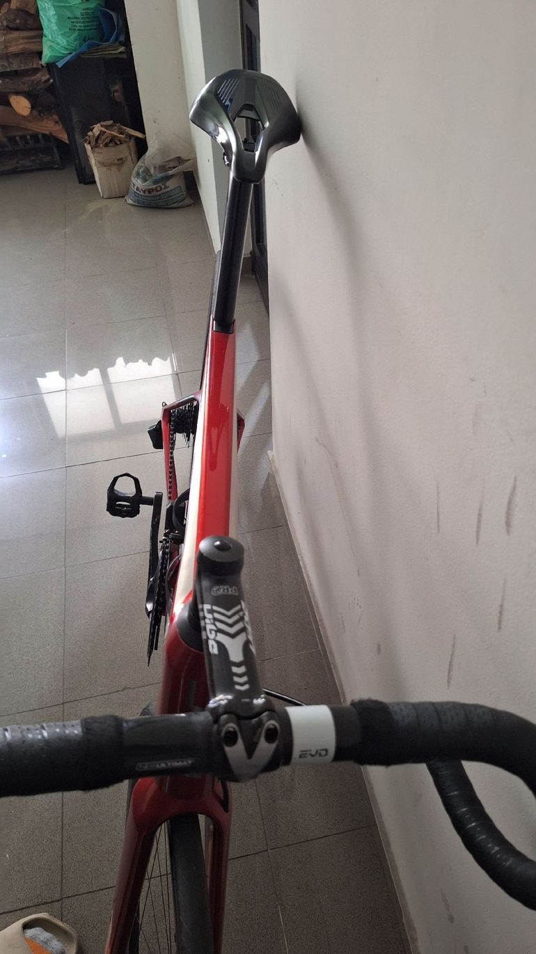 Used BMC Teammachine Shimano 105 Di2 2023 Road & Gravel, Rot — image 4 of 5