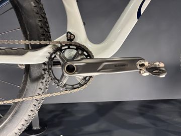 Orbea Oiz Shimano Deore XT 2024 Mountainbike usato, Blu — immagine 7 di 7