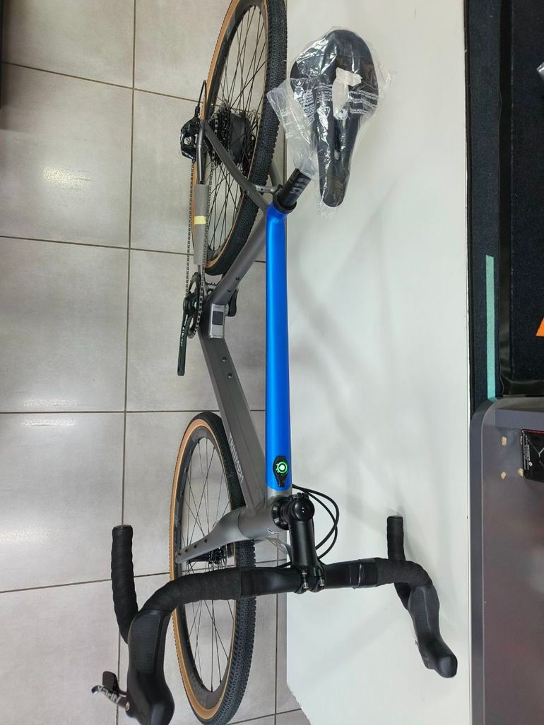 Used Triumph GRAVEL E-BIKE TRIUMPH TE-SPRINT TG. M (NUOVA) 2025 Road & Gravel, Light Gray — image 9 of 16