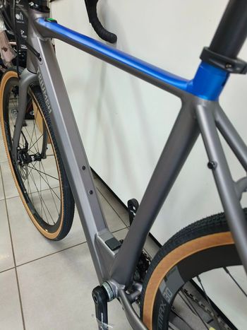 Used Triumph GRAVEL E-BIKE TRIUMPH TE-SPRINT TG. M (NUOVA) 2025 Road & Gravel, Light Gray — image 15 of 16