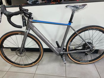 Used Triumph GRAVEL E-BIKE TRIUMPH TE-SPRINT TG. M (NUOVA) 2025 Road & Gravel, Light Gray — image 11 of 16