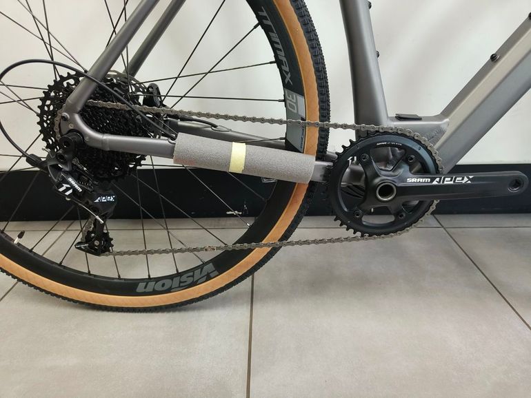 Used Triumph GRAVEL E-BIKE TRIUMPH TE-SPRINT TG. M (NUOVA) 2025 Road & Gravel, Light Gray — image 3 of 16