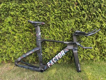 Factor, HANZO - SRAM Red w/ Power Meter 2024 Frameset