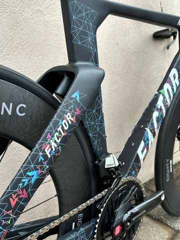 Used Factor Hanzo Other SRAM 2024 Road & Gravel, Black — image 11 of 14