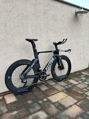 Used Factor Hanzo Other SRAM 2024 Road & Gravel, Black — image 2 of 14