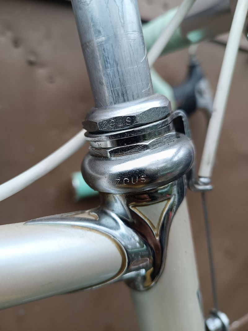 Used Meral Pithioud 1976 Road & Gravel, Light Gray — image 14 of 30