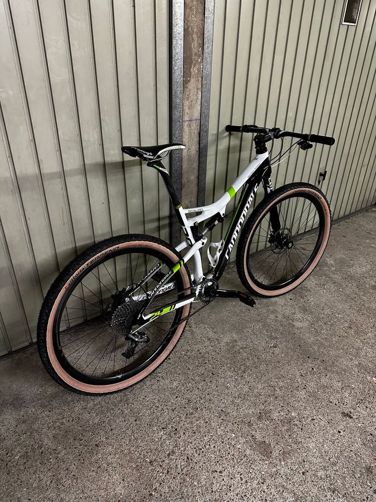 Used Cannondale Scalpel Carbon Team 29 2015 Mountainbike — image 4 of 11