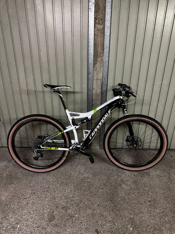Used Cannondale Scalpel Carbon Team 29 2015 Mountainbike — image 1 of 11