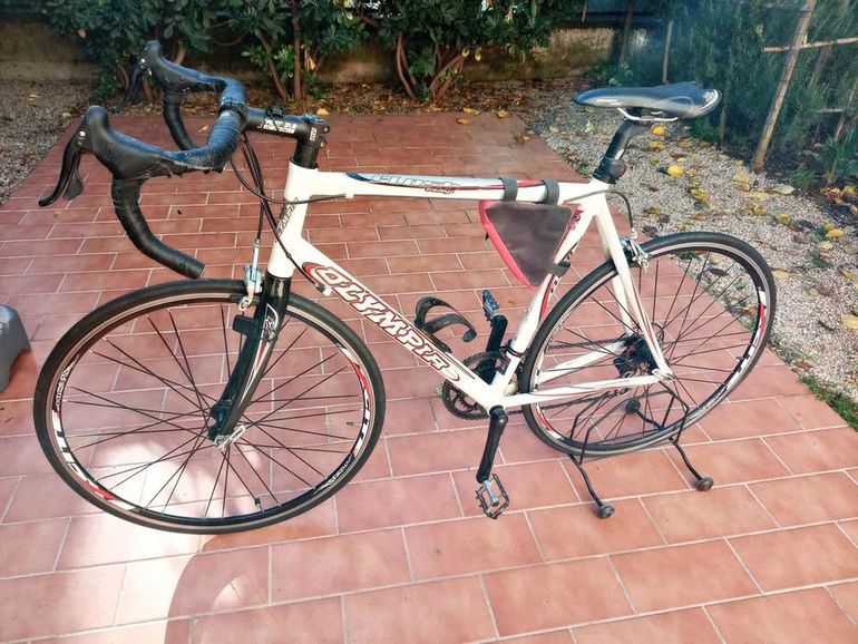 Used Olympia Bici Da Corsa Olympia In Alluminio Con Forcella In Carbonio. Misura 59 2013 Road & Gravel — image 1 of 4