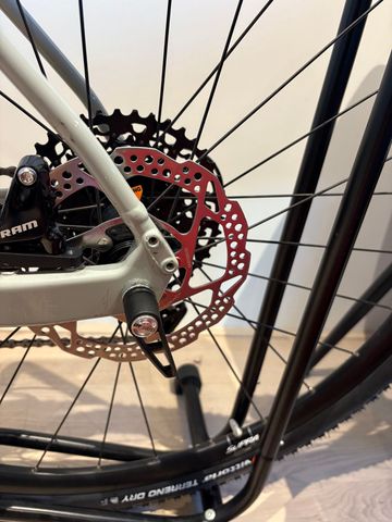 Used Marin DSX 1 2023 Road & Gravel, Light Gray — image 7 of 8
