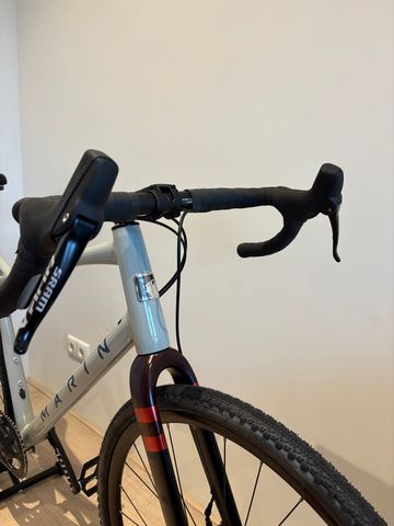 Used Marin DSX 1 2023 Road & Gravel, Light Gray — image 5 of 8