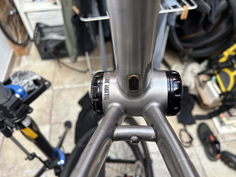 Used Officine Mattio SANTIAGO AX 2020 Road & Gravel, Hellgrau — image 8 of 16