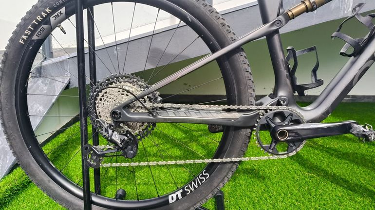 Used Orbea OIZ M-PRO 2024 2024 Mountainbike — image 2 of 7