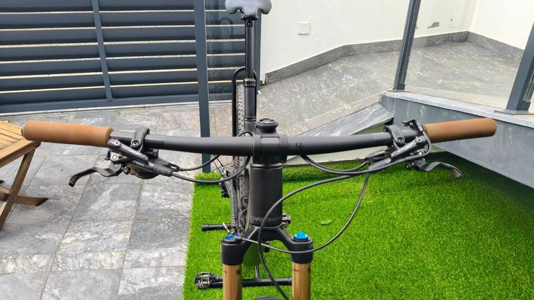 Used Orbea OIZ M-PRO 2024 2024 Mountainbike — image 4 of 7