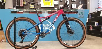 Specialized Men's Epic Pro 2019 2019 Mountainbike usato, Blu — immagine 3 di 7