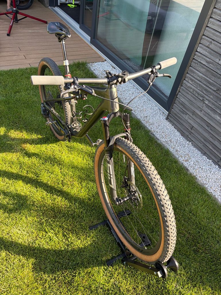 Used Specialized S-Works Epic 2022 2022 Mountainbike, Green, 29 — image 10 of 10