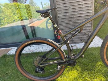 Used Specialized S-Works Epic 2022 2022 Mountainbike, Green, 29 — image 8 of 10