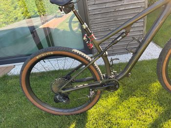 Used Specialized S-Works Epic 2022 2022 Mountainbike, Green, 29 — image 7 of 10