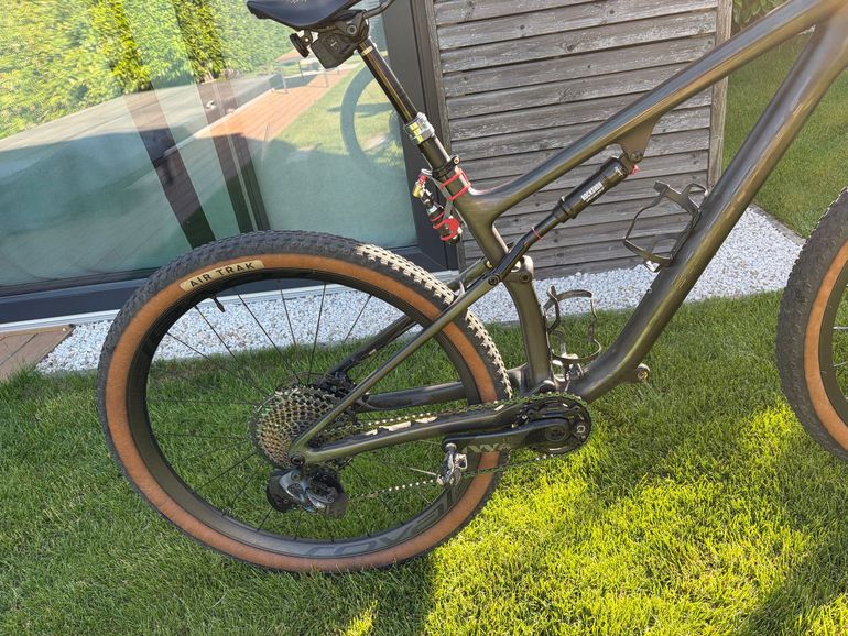 Used Specialized S-Works Epic 2022 2022 Mountainbike, Green, 29 — image 7 of 10