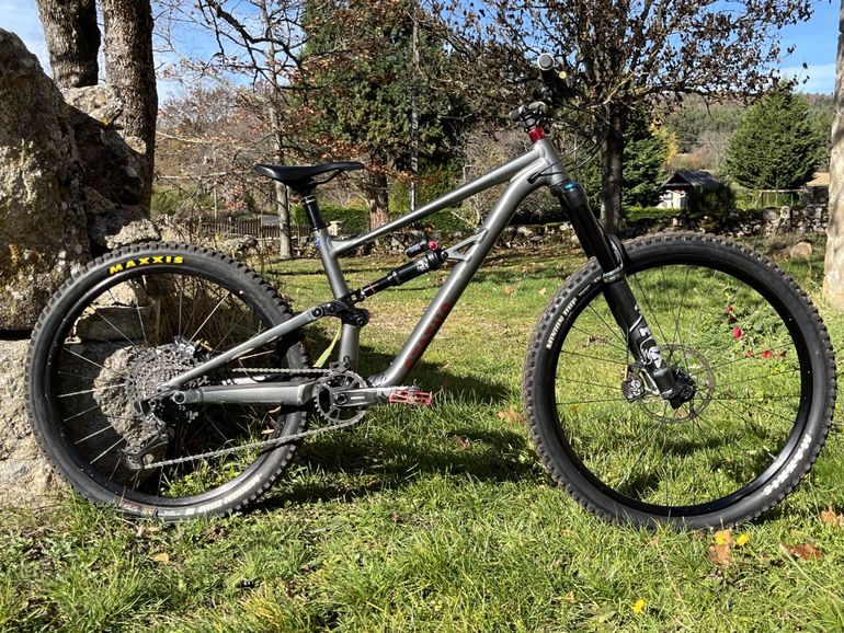 Specialized Status 160 2022 2022