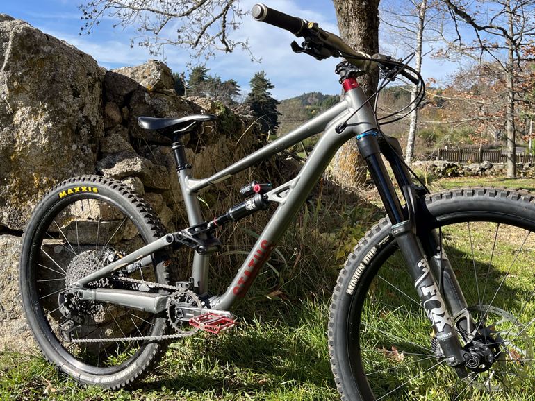 Specialized Status 160 2022 2022