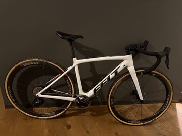 Použité Felt Fx SRAM Force ETap AXS 2022 Road & Gravel