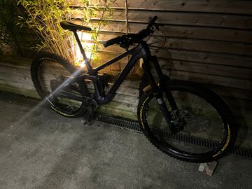 Used Transition Spire Carbon GX Code 2023 2023 Mountainbike, Purple, 29 — image 2 of 14