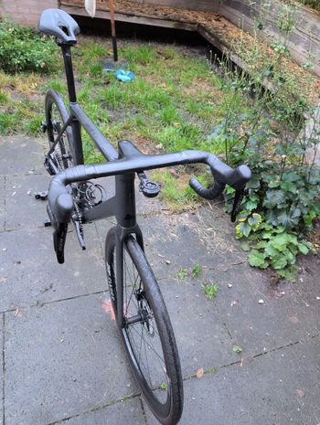 Used Canyon Endurace CF SLX 7 Di2 2024 2024 Road & Gravel, Black — image 4 of 8