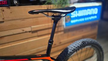 Cannondale F-Si Carbon 3 2023 2023 Mountainbike usato, Nero — immagine 9 di 14