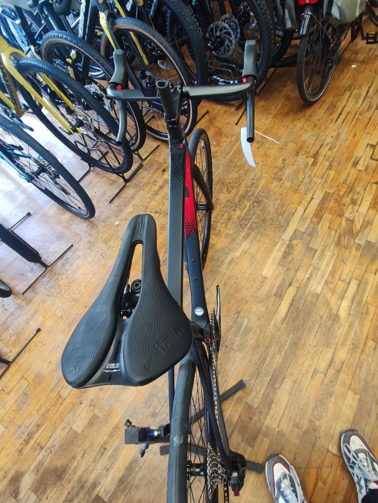 Used Colnago V3 Disc Rival AXS Bike 2024 2024 Road & Gravel, Black — image 2 of 3