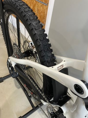 Gebrauchtes Merida eONE-SIXTY 10K 2025 2025 Mountainbike, Weiß, 29, 27.5 — Bild 3 von 6