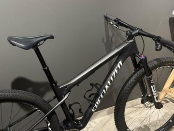 Tweedehands Specialized EPIC WC EXPERT 2025 Mountainbike — afbeelding 4 van 6
