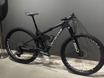 Tweedehands Specialized EPIC WC EXPERT 2025 Mountainbike — afbeelding 2 van 6