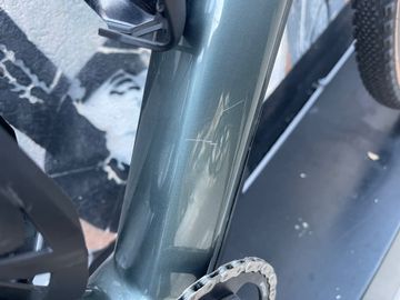 Gebrauchtes BMC Urs SRAM Rival eTap AXS 2024 Road & Gravel, Hellgrau — Bild 5 von 7