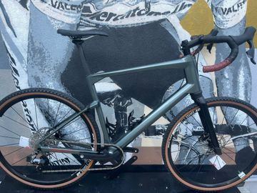 Gebrauchtes BMC Urs SRAM Rival eTap AXS 2024 Road & Gravel, Hellgrau — Bild 2 von 7