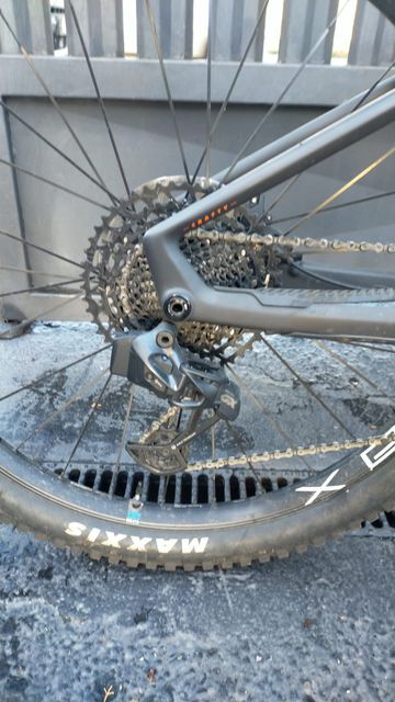 Used Mondraker Crafty SRAM GX Eagle AXS 2024 Mountainbike, White — image 3 of 8