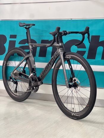 Bianchi, Oltre Comp 105 Di2 2023