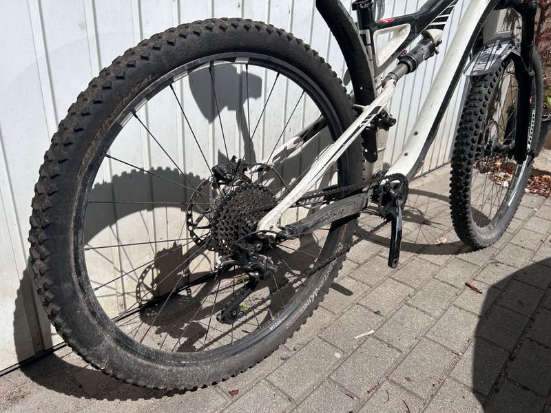 Použité Specialized Camber Shimano Deore XT 2013 Mountainbike — obrázek 8 z 9