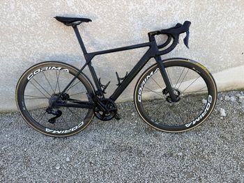 Canyon, Ultimate CFR Di2 2024